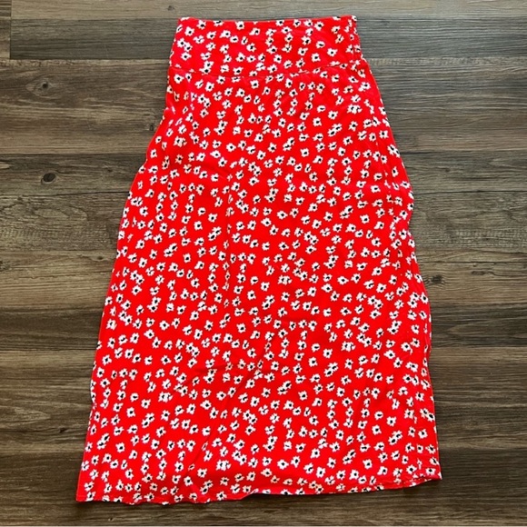 Billabong Dresses & Skirts - Billabong ♥️ Red MIDI Skirt Small